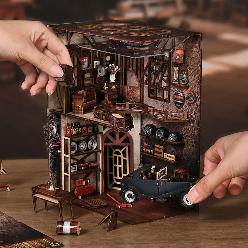 Vintage Repair Garage Miniature House Kit