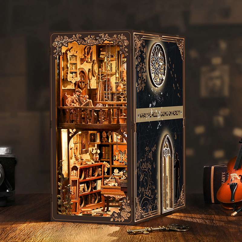 The Secret Case Files Detective Book Nook Kit
